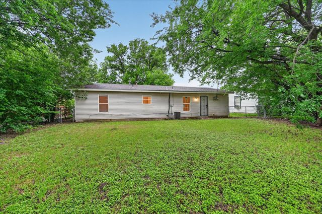5555 Pinson Street, Fort Worth, TX 76119