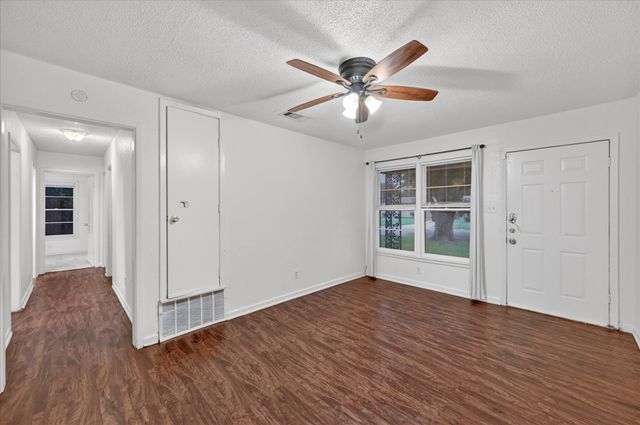 5555 Pinson Street, Fort Worth, TX 76119