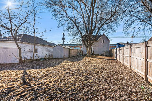 315 North Avenue, Sycamore, IL 60178