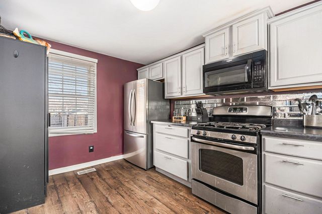 315 North Avenue, Sycamore, IL 60178