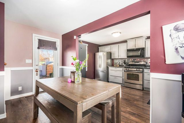 315 North Avenue, Sycamore, IL 60178