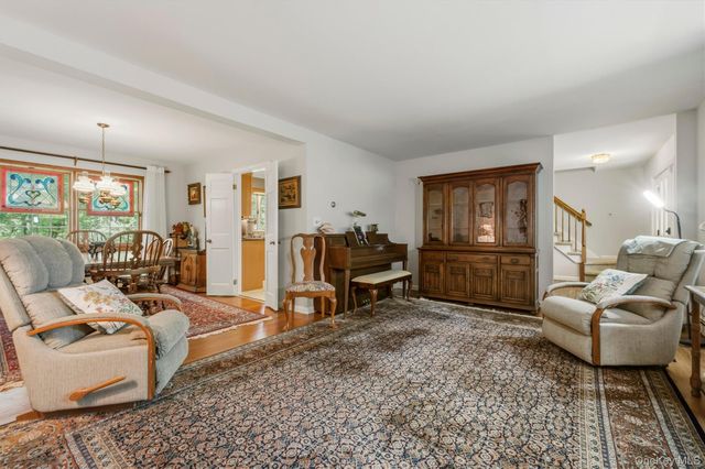 5 Stormville Road, Hopewell Junction, NY 12533