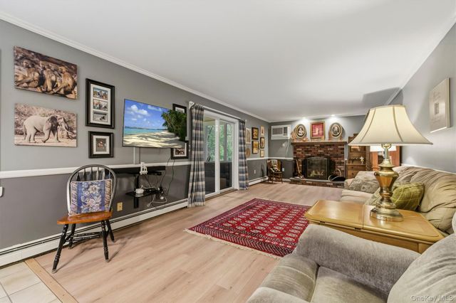 5 Stormville Road, Hopewell Junction, NY 12533