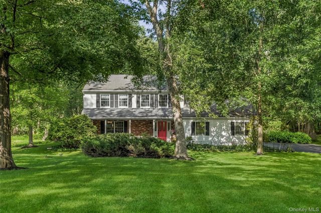 5 Stormville Road, Hopewell Junction, NY 12533