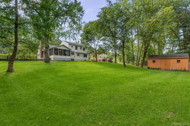 5 Stormville Road, Hopewell Junction, NY 12533
