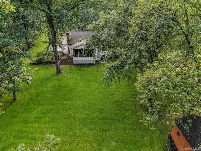 5 Stormville Road, Hopewell Junction, NY 12533