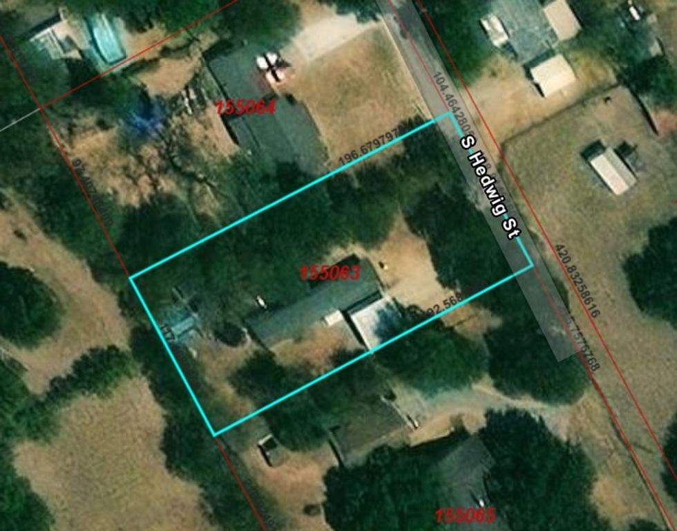 206 S Hedwig Street, Riesel, TX 76682