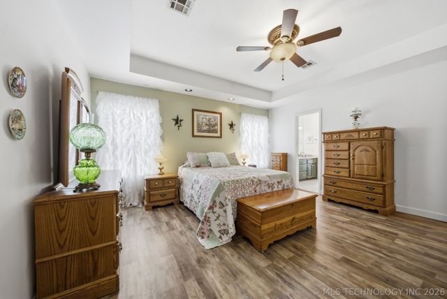 14205 S 220th Avenue E, Coweta, OK 74429