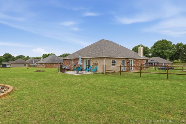 14205 S 220th Avenue E, Coweta, OK 74429