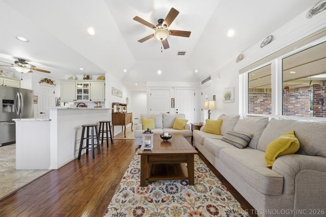 14205 S 220th Avenue E, Coweta, OK 74429
