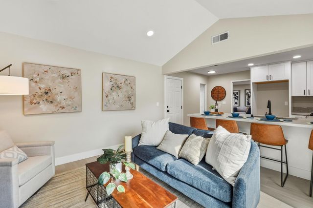 7360 Salazar Dr, North Highlands, CA 95660