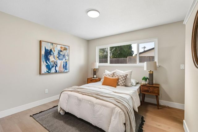 7360 Salazar Dr, North Highlands, CA 95660