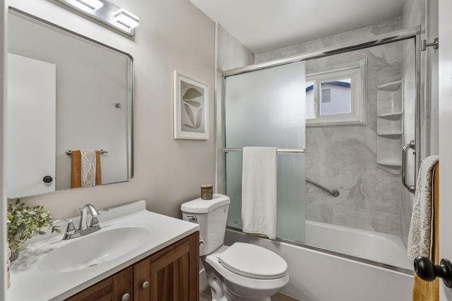 7360 Salazar Dr, North Highlands, CA 95660