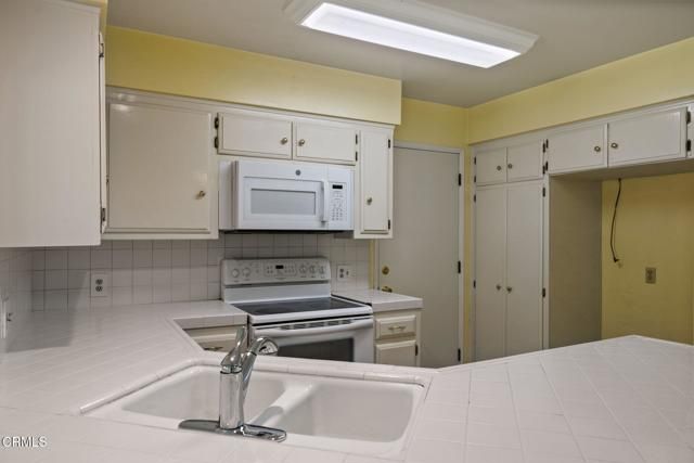 5808 Indian Wells Avenue, Bakersfield, CA 93309