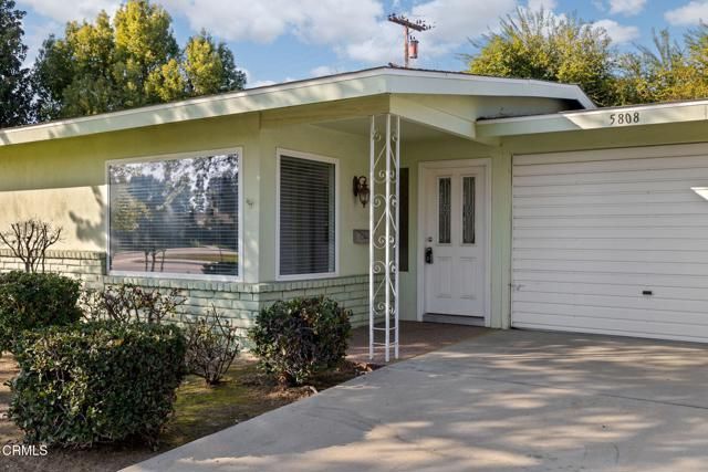 5808 Indian Wells Avenue, Bakersfield, CA 93309