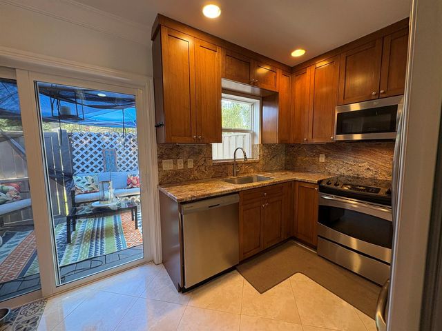 113 NE 20th Court 4g, Wilton Manors, FL 33305