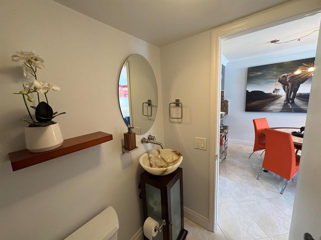 113 NE 20th Court 4g, Wilton Manors, FL 33305