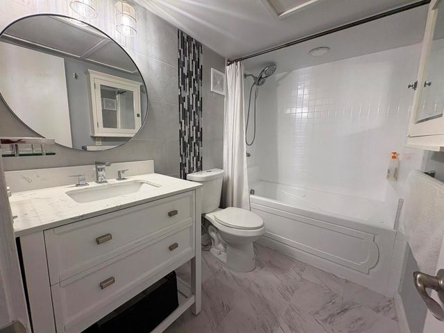 113 NE 20th Court 4g, Wilton Manors, FL 33305