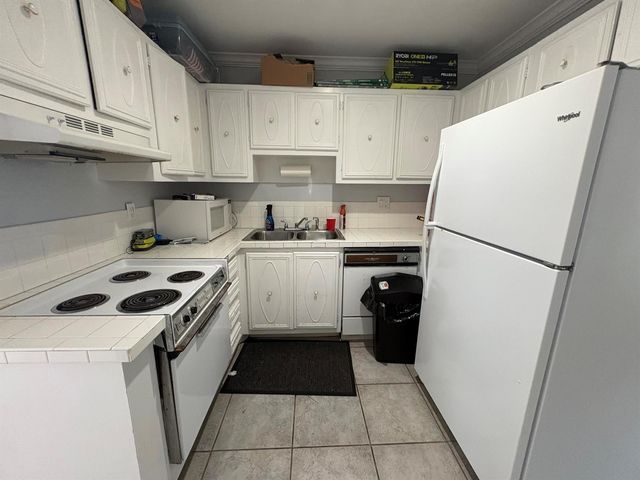 113 NE 20th Court 4g, Wilton Manors, FL 33305
