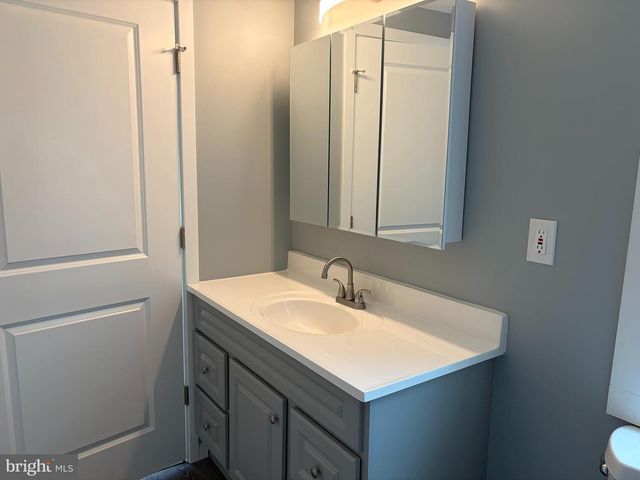 2 TAMARAC TRL, Middle River, MD 21220