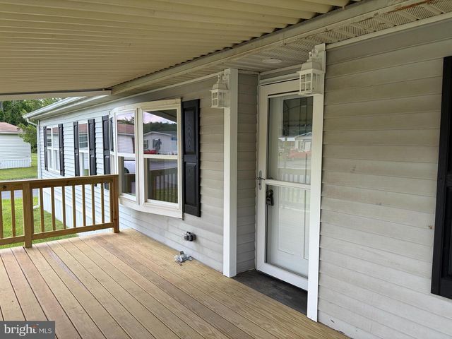 2 TAMARAC TRL, Middle River, MD 21220