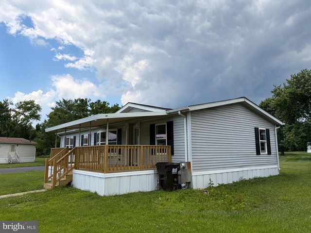 2 TAMARAC TRL, Middle River, MD 21220