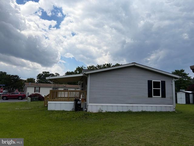 2 TAMARAC TRL, Middle River, MD 21220