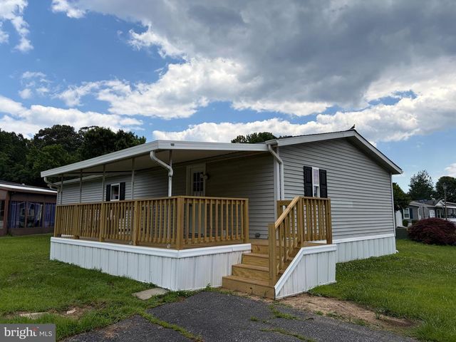2 TAMARAC TRL, Middle River, MD 21220