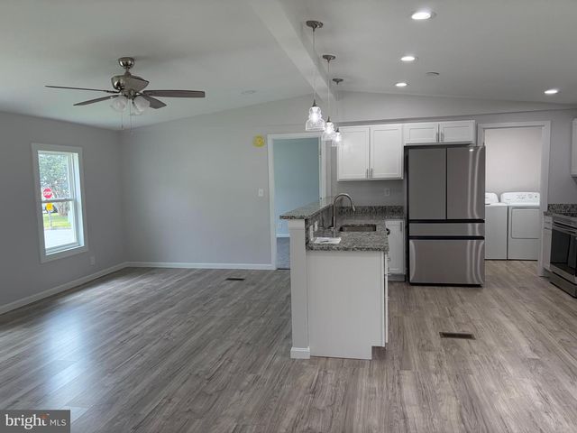 2 TAMARAC TRL, Middle River, MD 21220