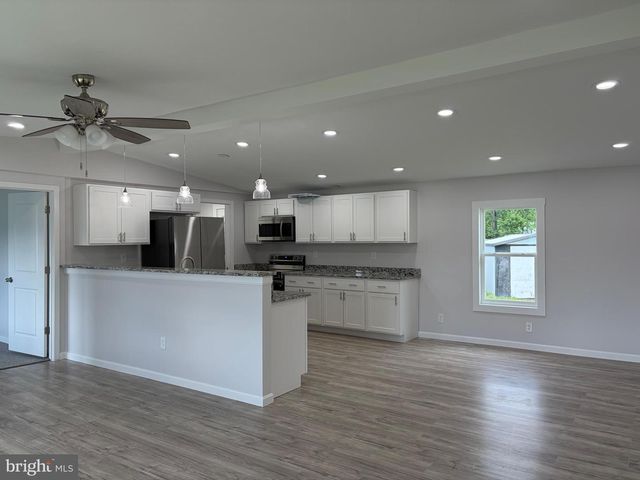 2 TAMARAC TRL, Middle River, MD 21220