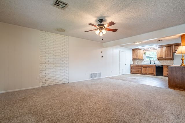 4620 E Holiday Estates Court, Granbury, TX 76049