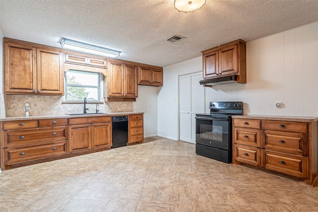 4620 E Holiday Estates Court, Granbury, TX 76049