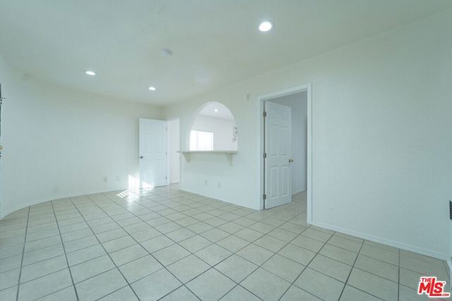 10024 S Western Avenue, Los Angeles, CA 90047