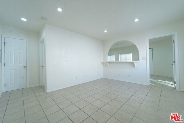 10024 S Western Avenue, Los Angeles, CA 90047