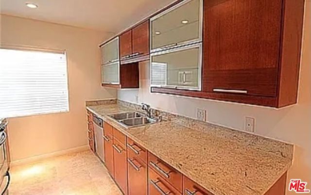 866 N Hilldale Avenue Unit 3, West Hollywood, CA 90069