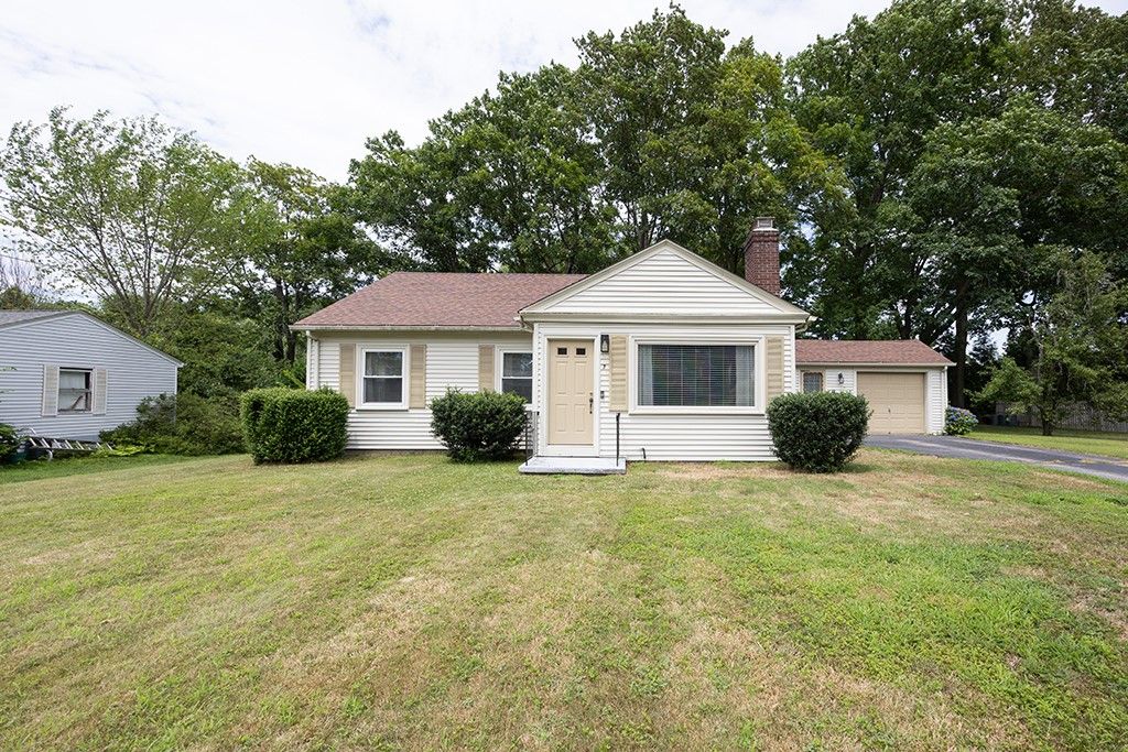 7 New Clark Road, Cumberland, RI 02864