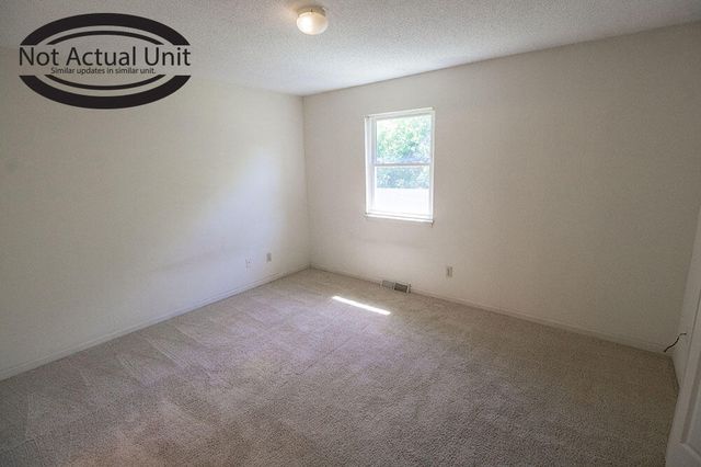 1918 MIRTLE GROVE CT, Columbia, MO 65201