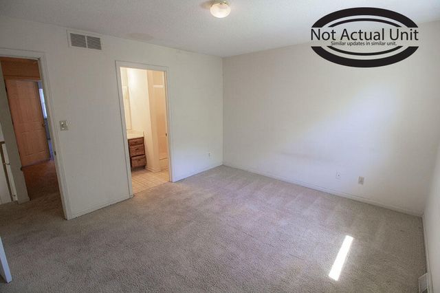 1918 MIRTLE GROVE CT, Columbia, MO 65201