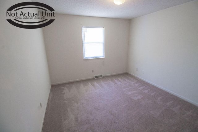 1918 MIRTLE GROVE CT, Columbia, MO 65201