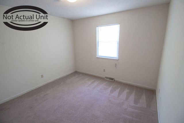 1918 MIRTLE GROVE CT, Columbia, MO 65201