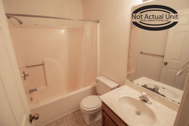 1918 MIRTLE GROVE CT, Columbia, MO 65201