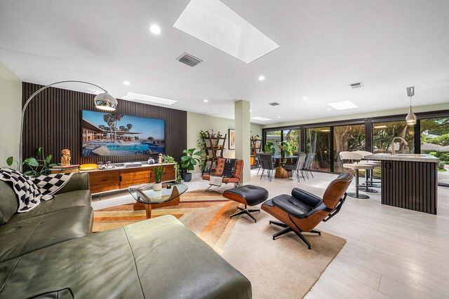 2601 NE 8TH Street, Fort Lauderdale, FL 33304