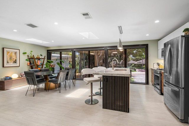 2601 NE 8TH Street, Fort Lauderdale, FL 33304