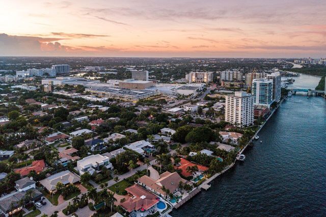 2601 NE 8TH Street, Fort Lauderdale, FL 33304