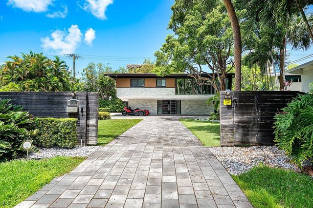 2601 NE 8TH Street, Fort Lauderdale, FL 33304