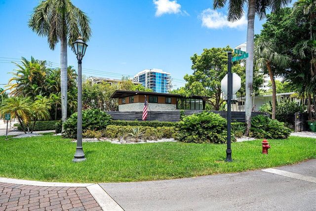 2601 NE 8TH Street, Fort Lauderdale, FL 33304