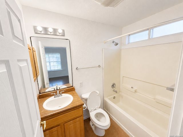 11334 highcrest, San Antonio, TX 78224