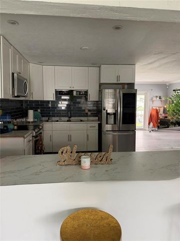 20401 NW 4th Avenue, Miami Gardens, FL 33169