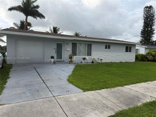 20401 NW 4th Avenue, Miami Gardens, FL 33169