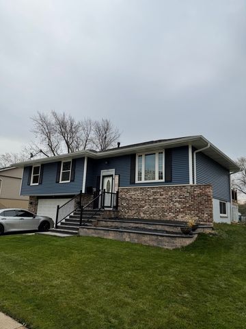 715 Lacy Avenue, Streamwood, IL 60107